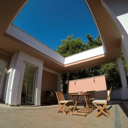Lidson Villa