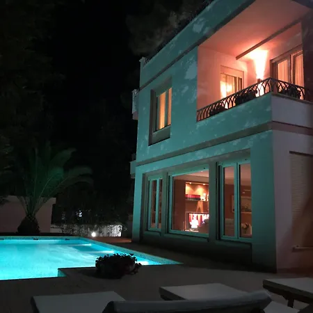 Lidson Golem (Tirana)