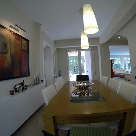 Lidson Villa *
