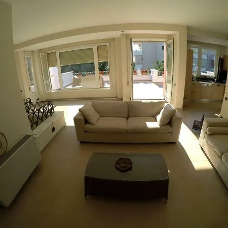 Willa Lidson Golem (Tirana)